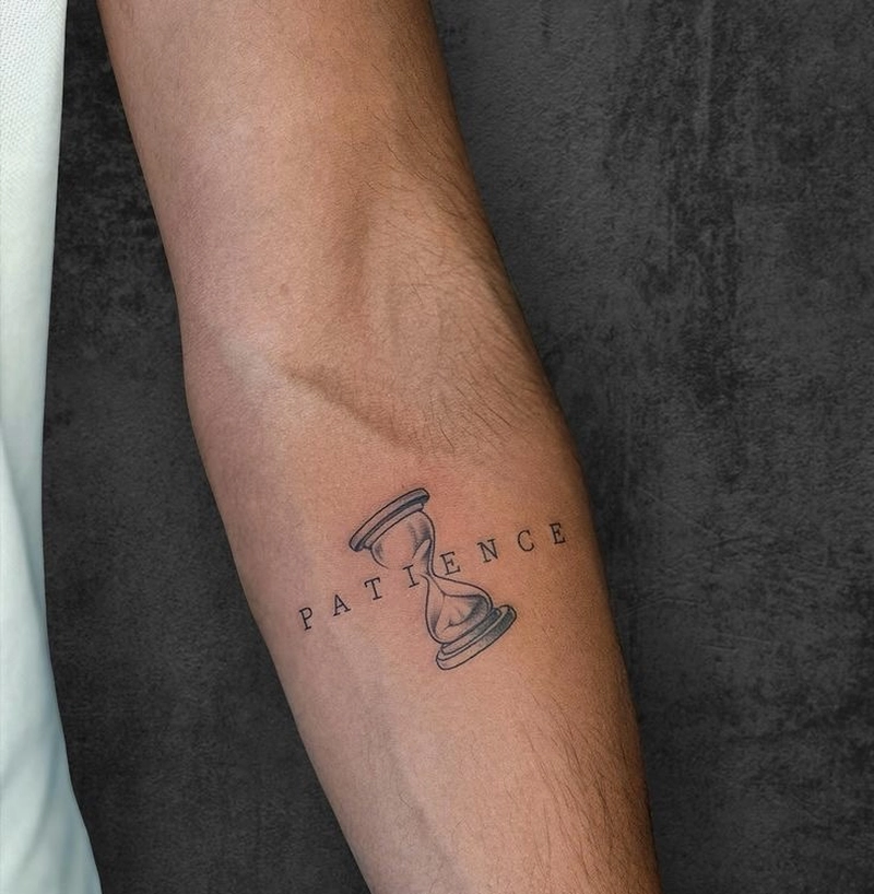 những hình xăm nam mini đồng hồ cát những hình xăm nam mini đồng hồ cát