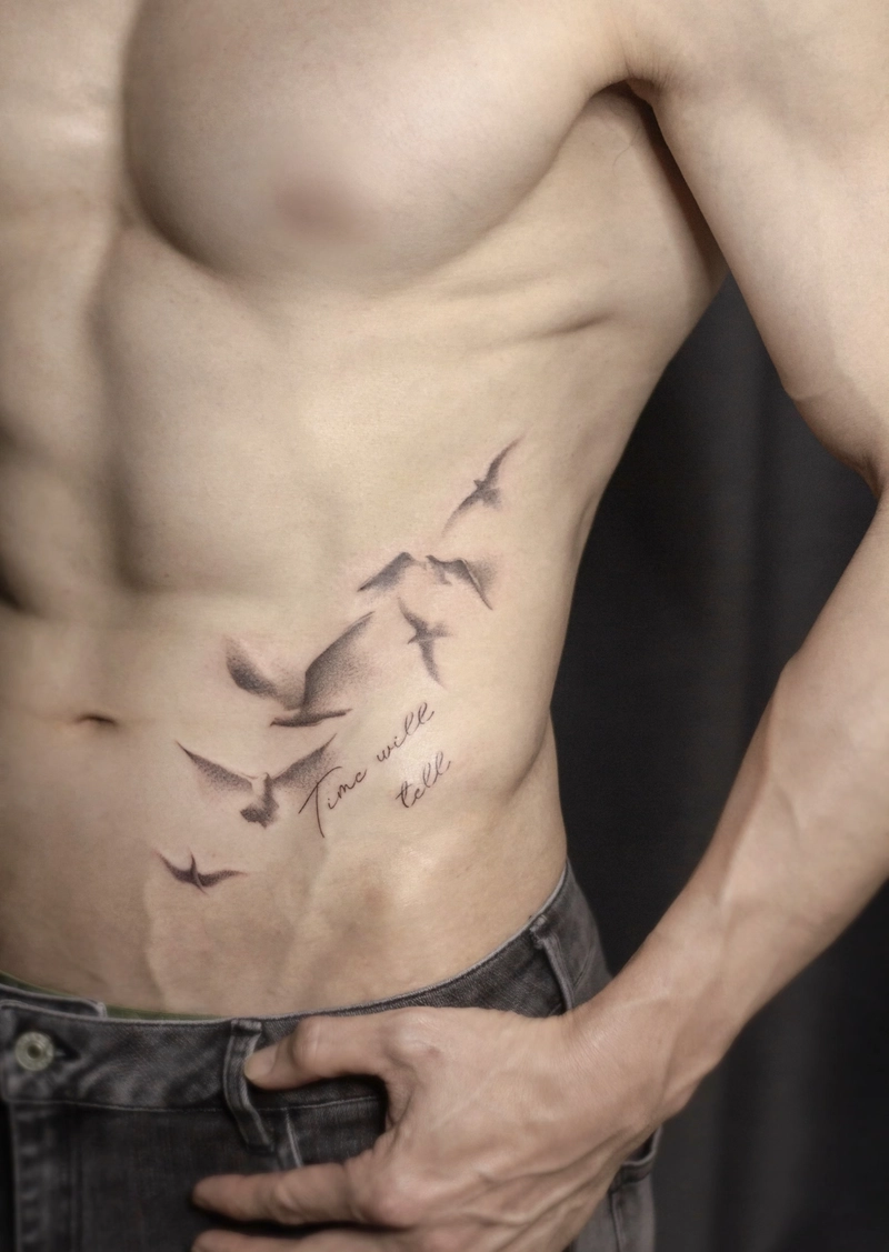 xăm hình đẹp cho nam ở eo