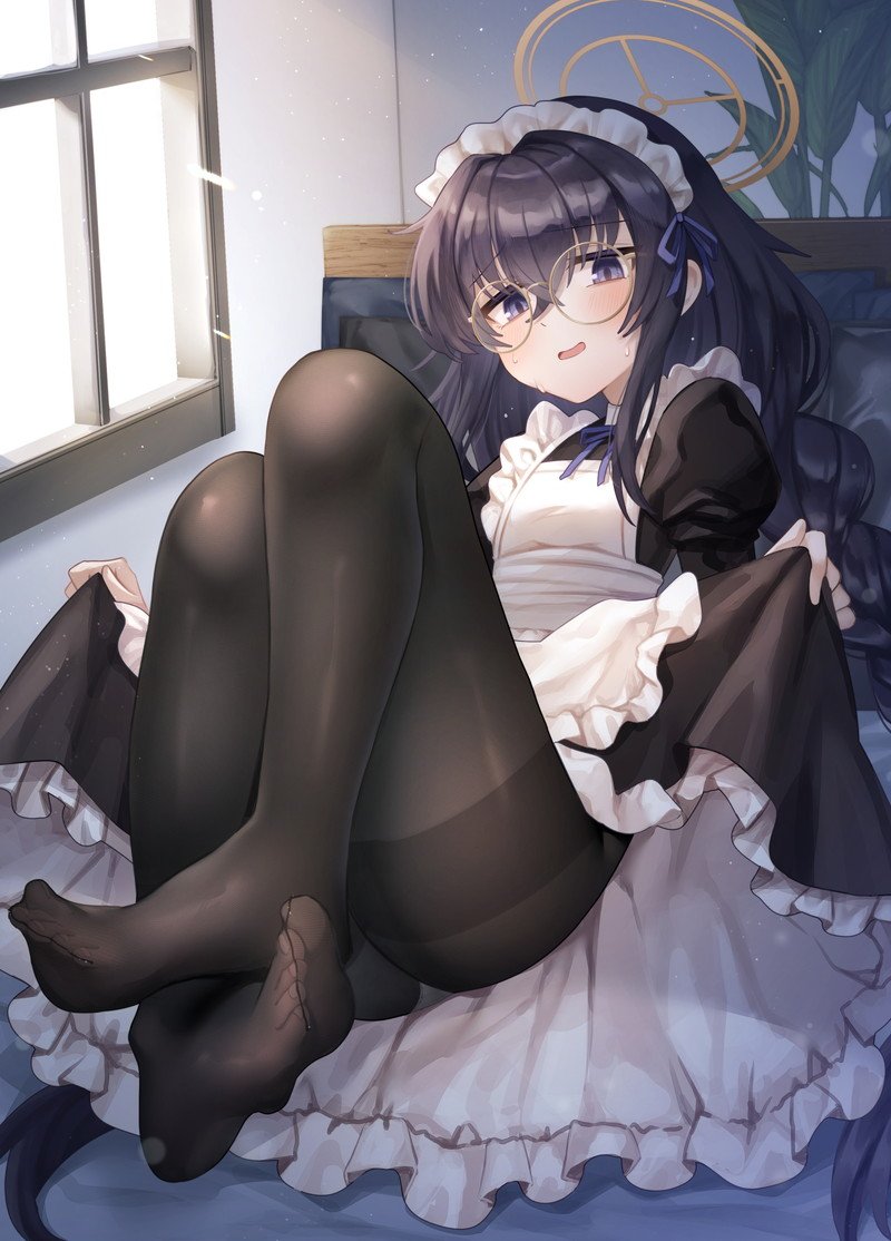 Hình ảnh anime tất lưới đen cuốn hút