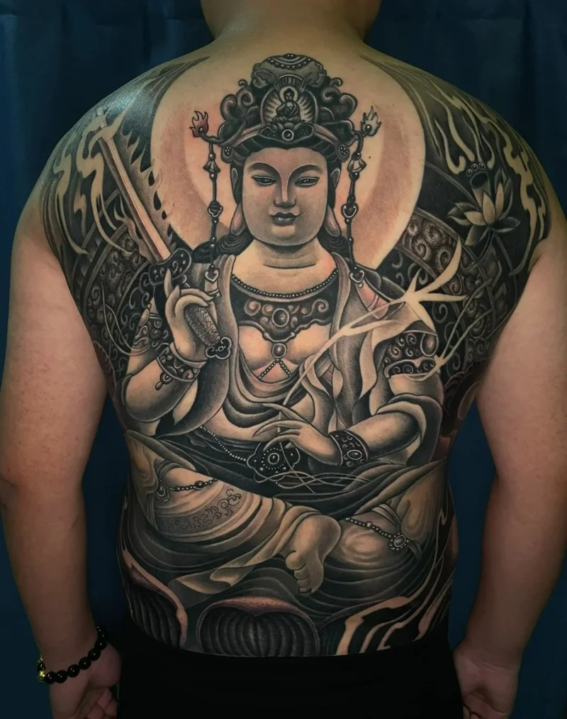 Hình xăm Quan Âm Bồ Tát phong cách hiện đại