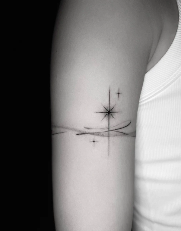 Hình xăm bầu trời sao nữ phong thủy