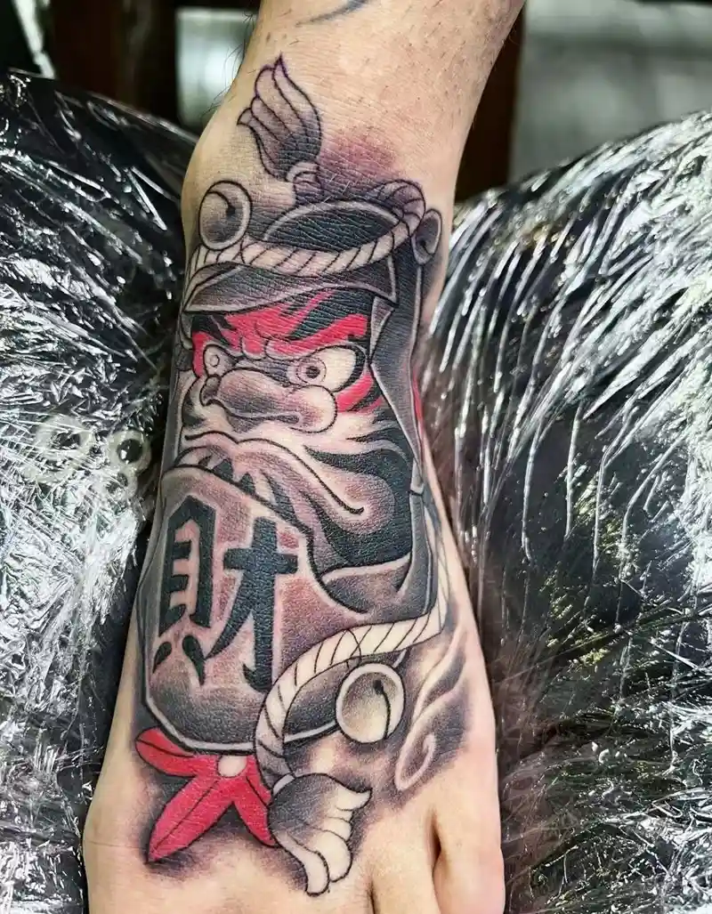 Hình xăm chân phong thủy đẹp mang ý nghĩa may mắn