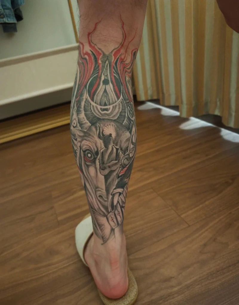 Hình xăm chân phong thủy mang ý nghĩa bảo hộ