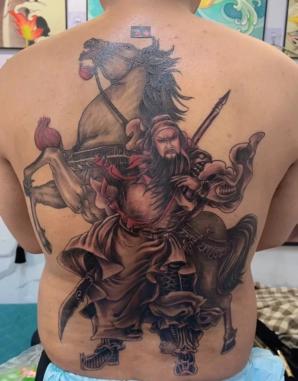 Hình xăm chiến mã nam mang ý nghĩa kiên cường