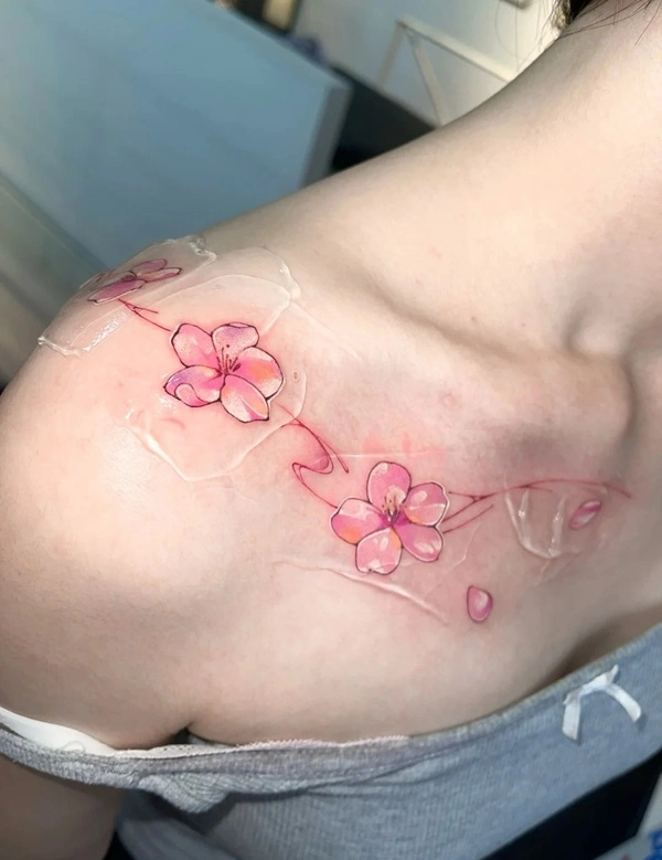 Hình xăm hoa anh đào nữ phong thủy