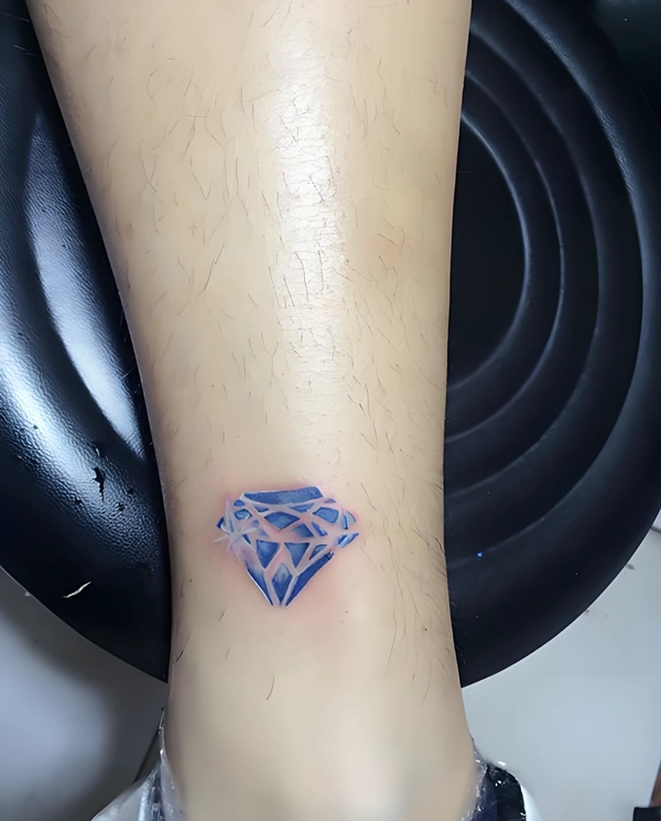 Hình xăm kim cương phong thủy cho người mệnh Kim
