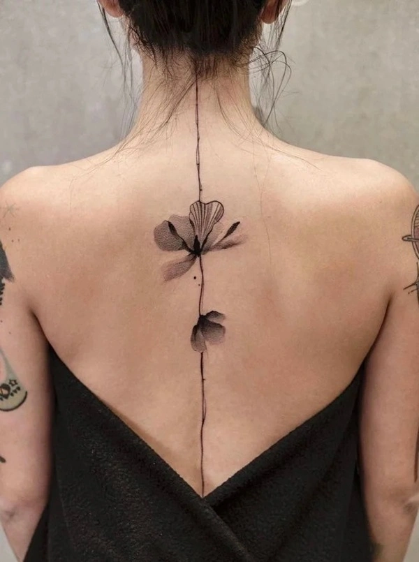 Hình xăm lưng phong thủy đơn giản mà đẹp