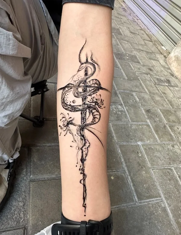 Hình xăm ma thuật nam tinh tế nhưng mạnh mẽ