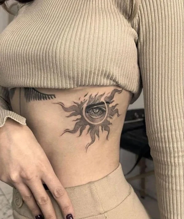 Hình xăm mặt trời phong thủy mang tài lộc