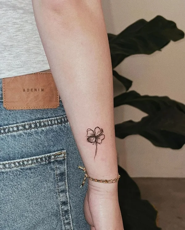 Hình xăm may mắn nhẹ nhàng