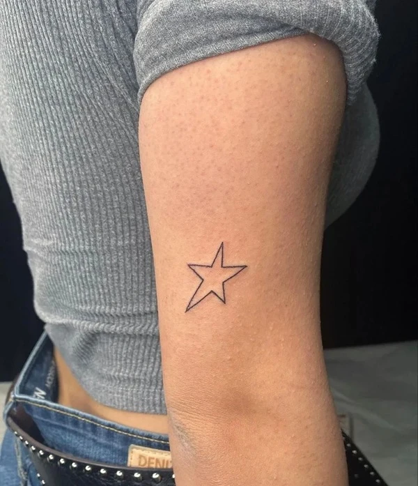 Hình xăm ngôi sao phong thủy mini xinh