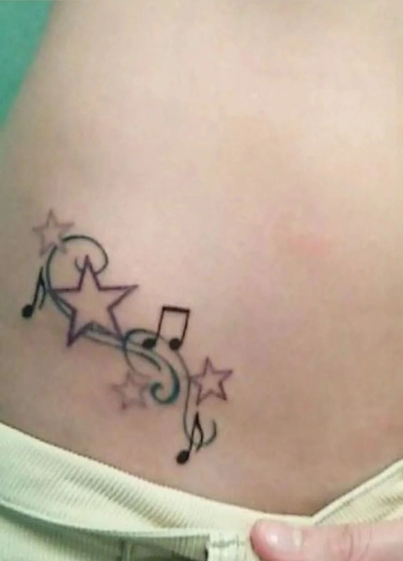 Hình xăm nốt nhạc nữ thanh thoát tinh tế