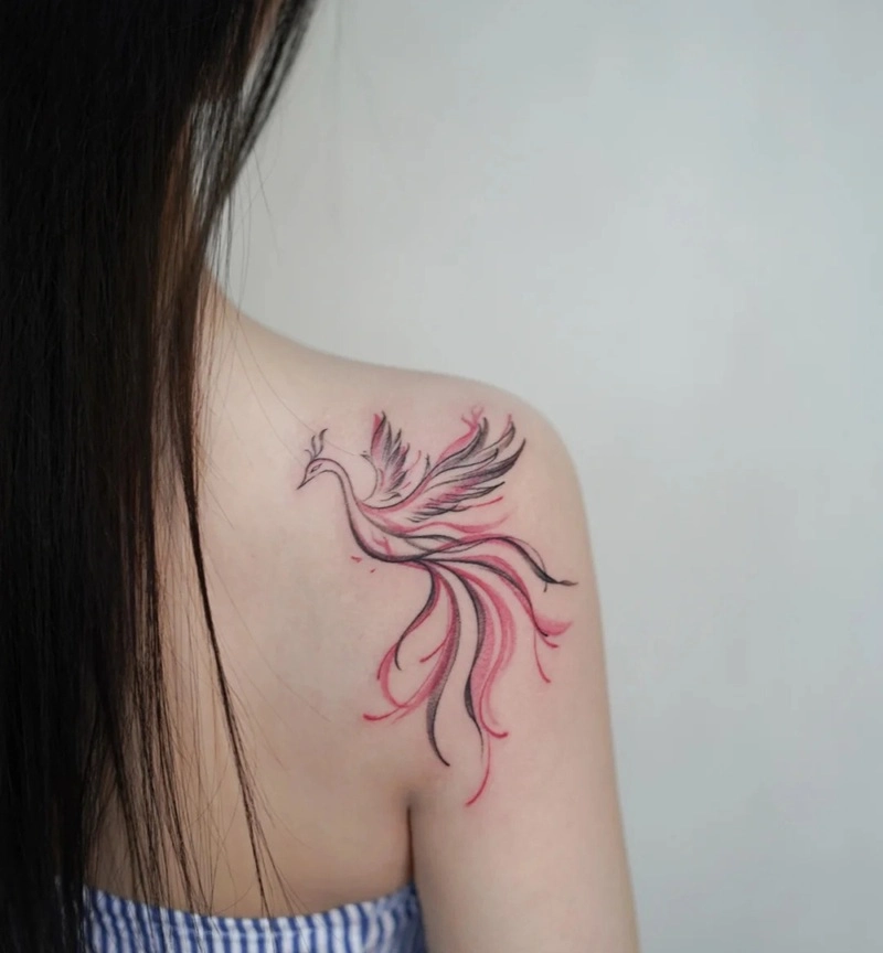 Hình xăm phượng hoàng nữ phong cách Nhật Bản