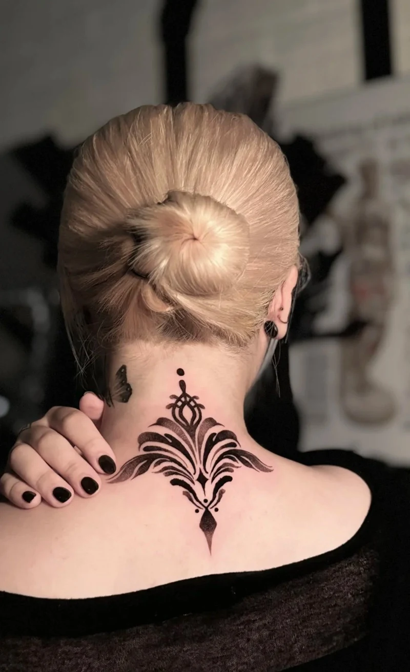 Hình xăm sau gáy phong thủy mang bình an