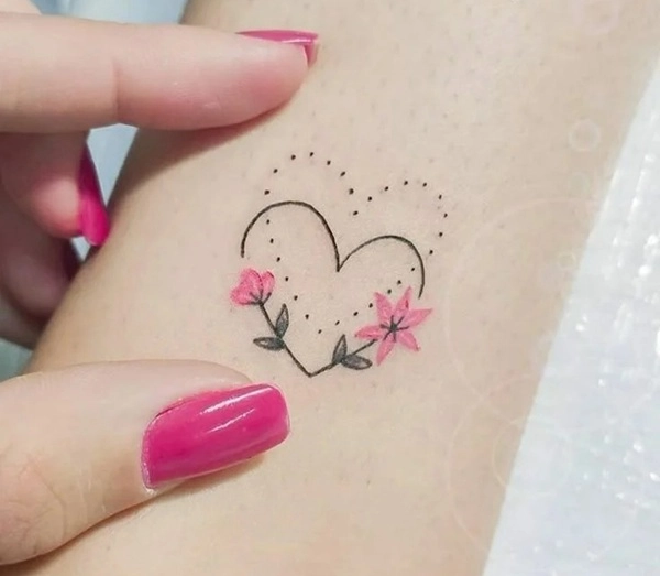 Hình xăm trái tim đôi cho nữ