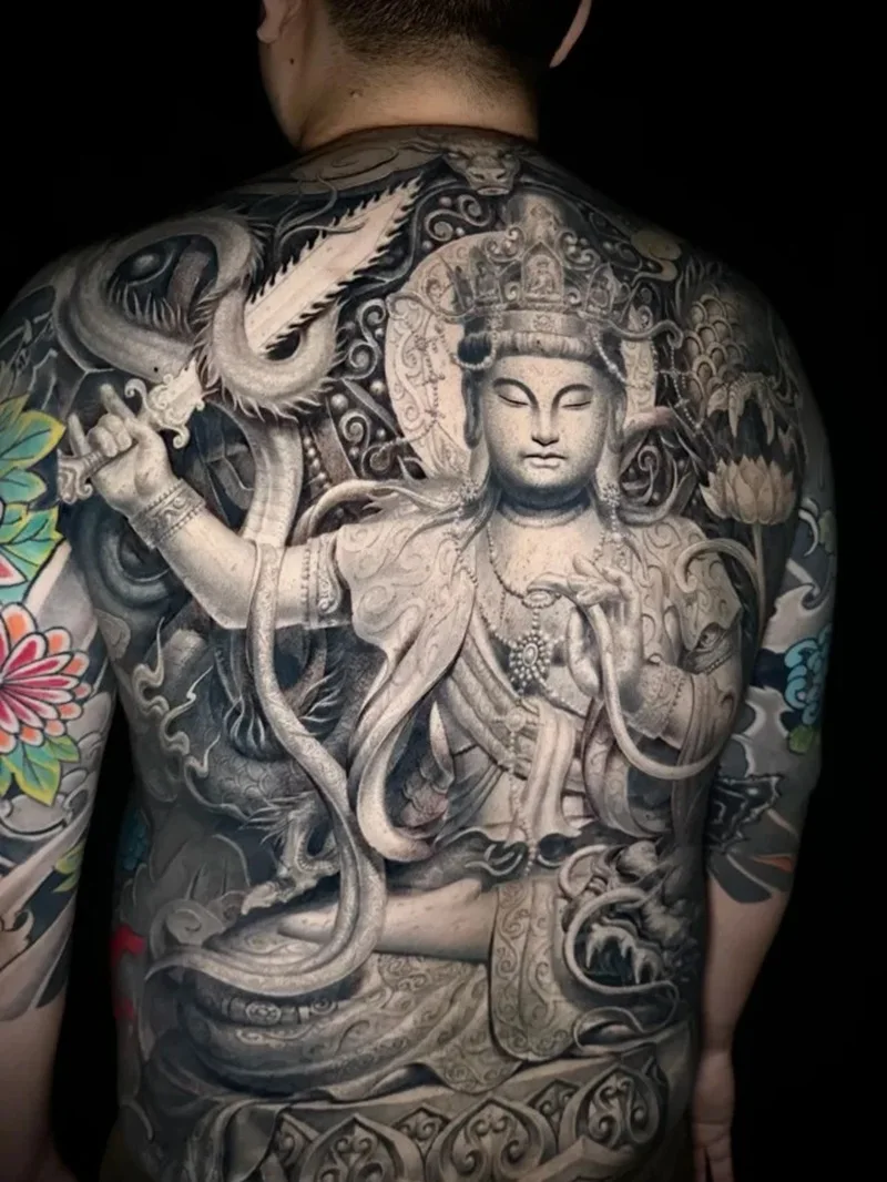 Tattoo Phật Bà Quan Âm nhẹ nhàng thanh thoát