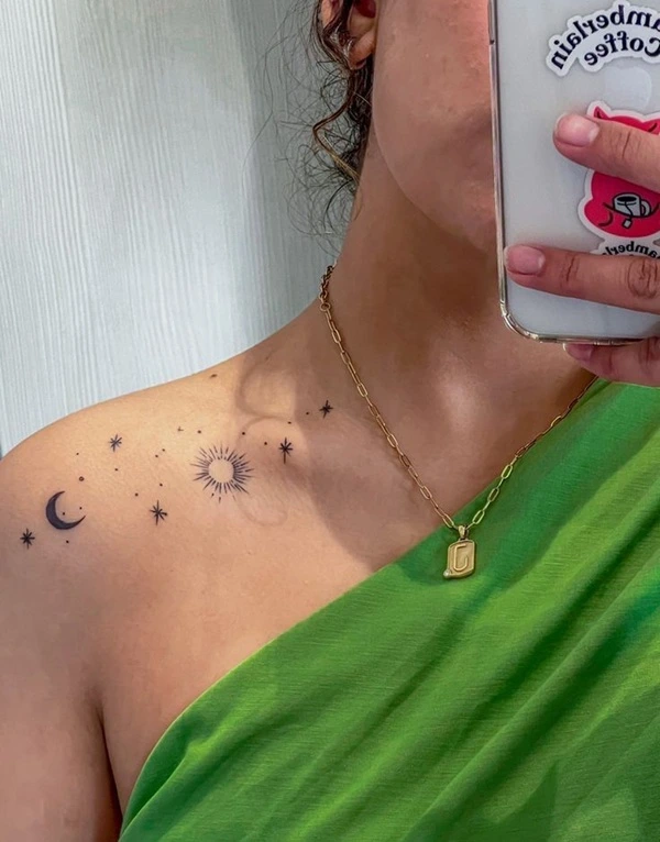 Tattoo bầu trời sao nữ cute và tinh tế