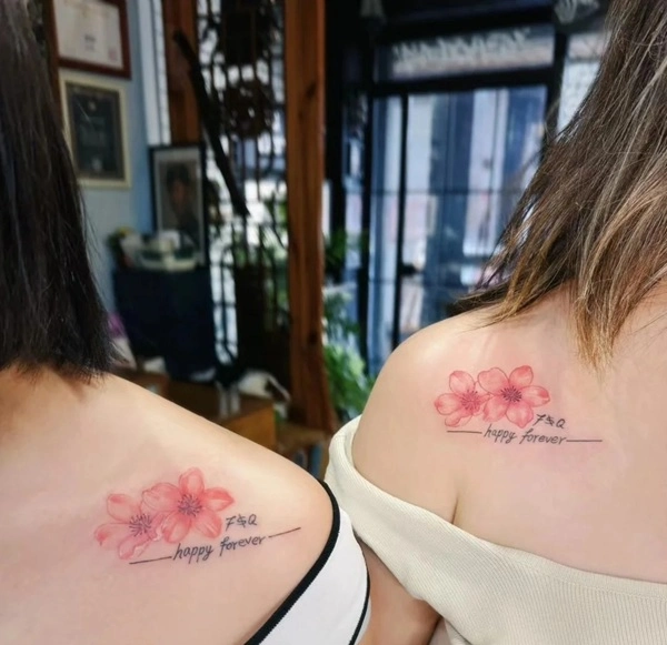 Tattoo hoa anh đào dành cho nữ cá tính