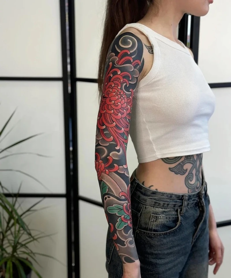 Tattoo hoa cúc nữ 2025 đẹp nhất