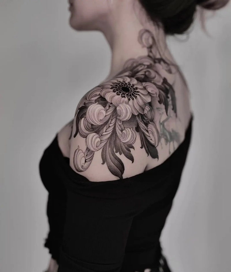 Tattoo hoa cúc nữ hợp tuổi