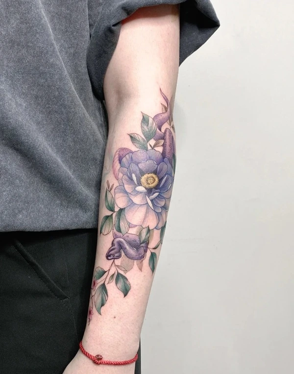 Tattoo hoa lá linh vật phong cách Nhật