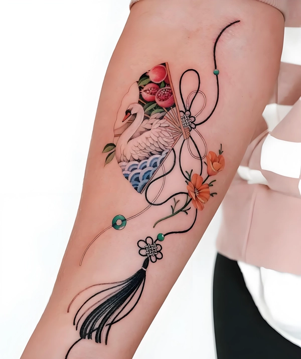 Tattoo hoa lá và linh vật thần bí
