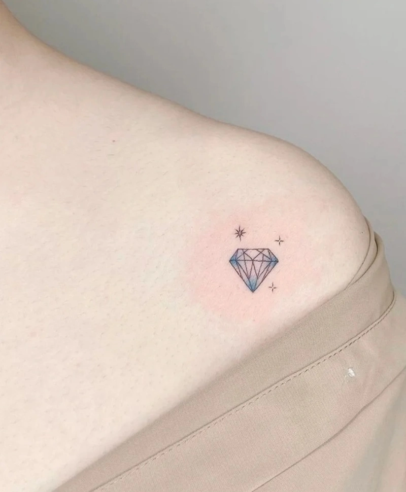 Tattoo kim cương mini xinh xắn cho nữ
