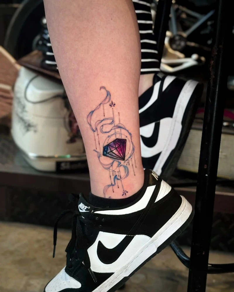 Tattoo kim cương nữ đẹp lấp lánh