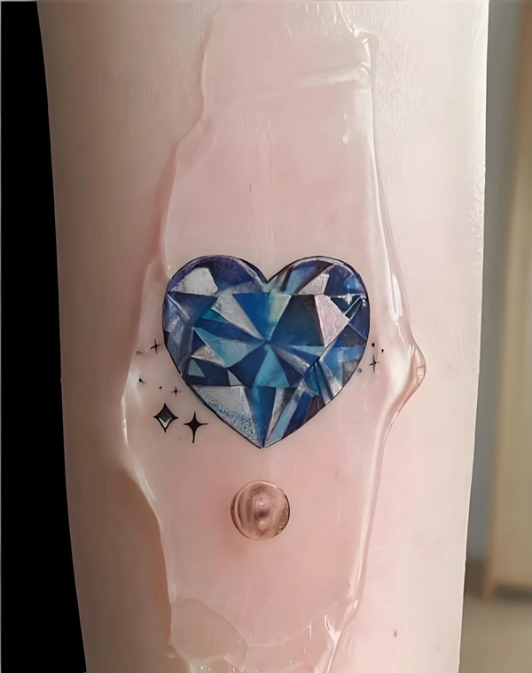 Tattoo kim cương phong thủy nhẹ nhàng tinh tế