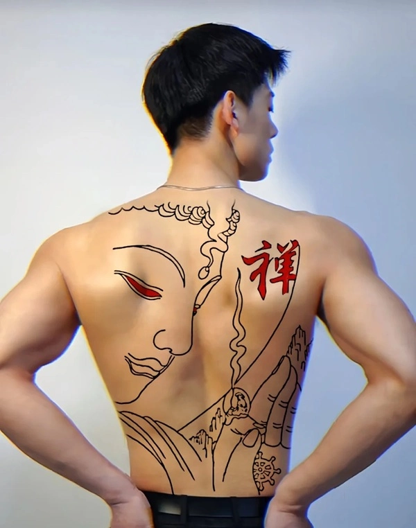 Tattoo lưng phong thủy độc lạ