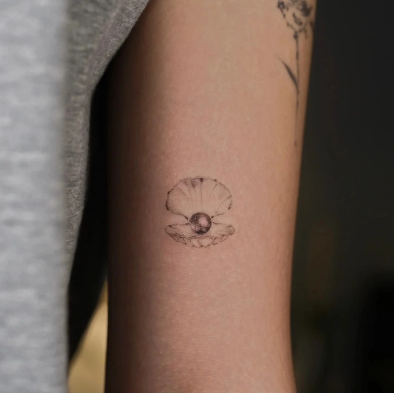 Tattoo mini phong thủy hợp ngũ hành