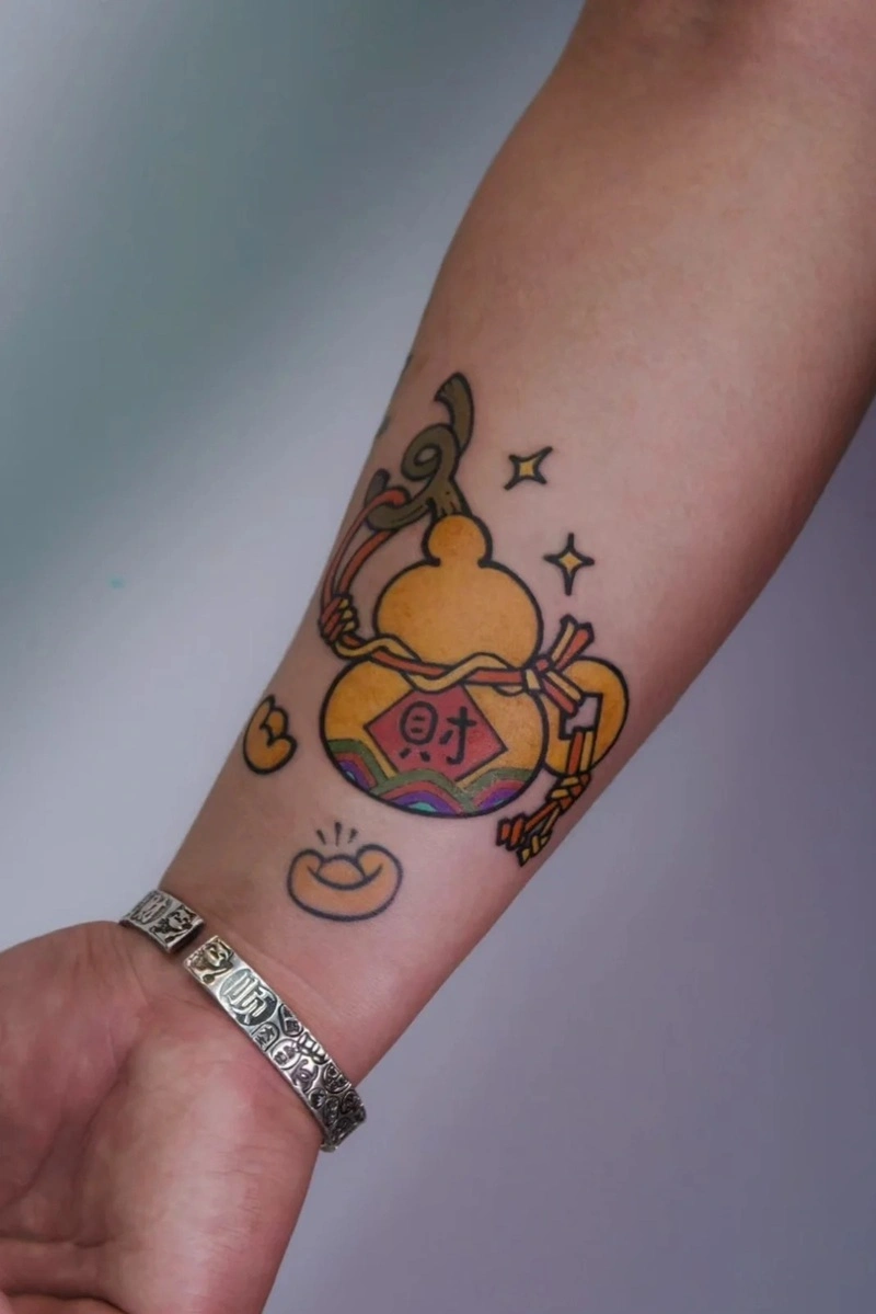 Tattoo mini phong thủy line art