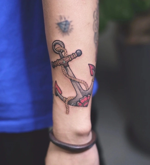 Tattoo mỏ neo nam bản lớn mạnh mẽ