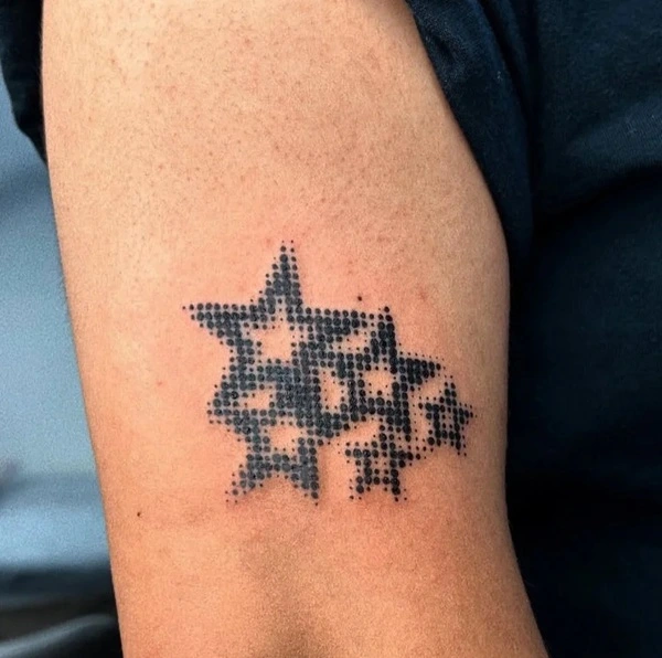 Tattoo ngôi sao phong thủy hợp ngũ hành