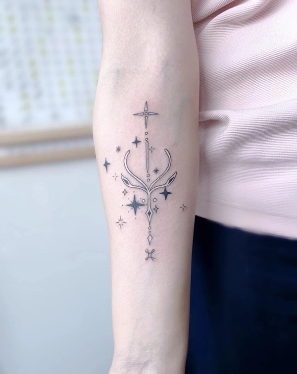 Tattoo ngôi sao phong thủy phong cách hiện đại