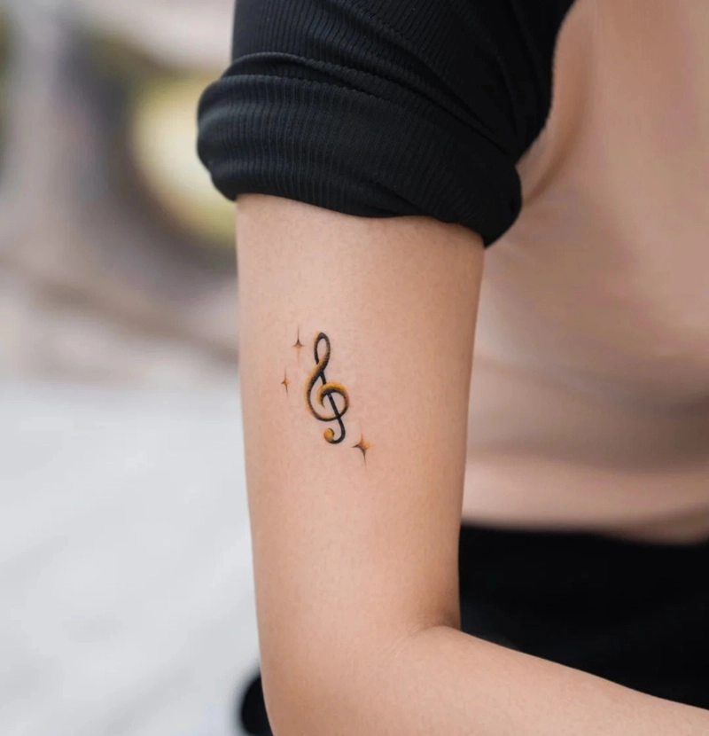 Tattoo nốt nhạc nữ mang năng lượng tích cực