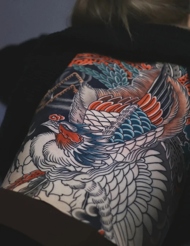 Tattoo phượng hoàng nữ mềm mại quyến rũ