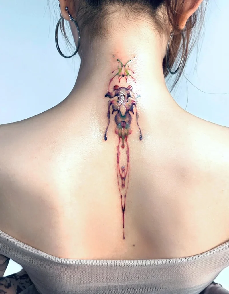 Tattoo sau gáy phong thủy 2025 đẹp nhất