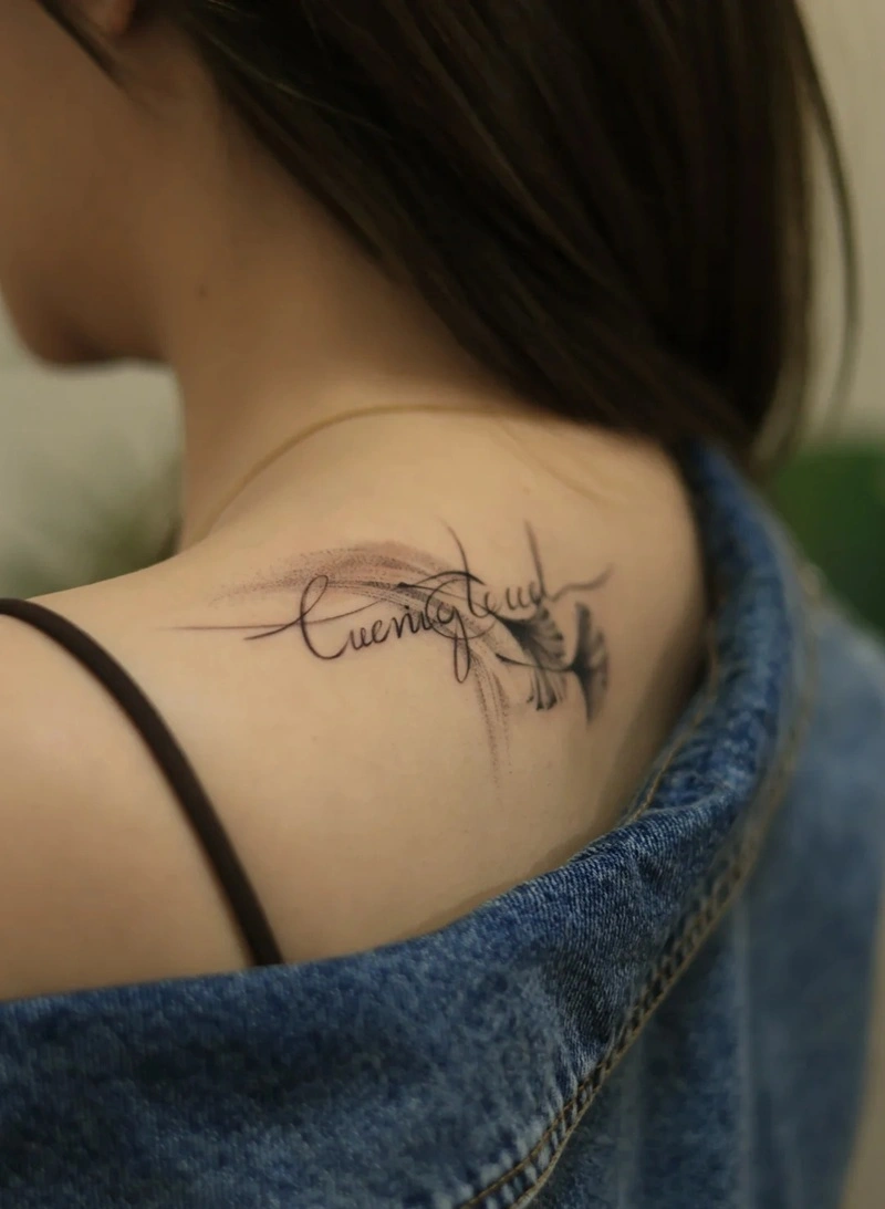 Tattoo vai phong thủy vintage