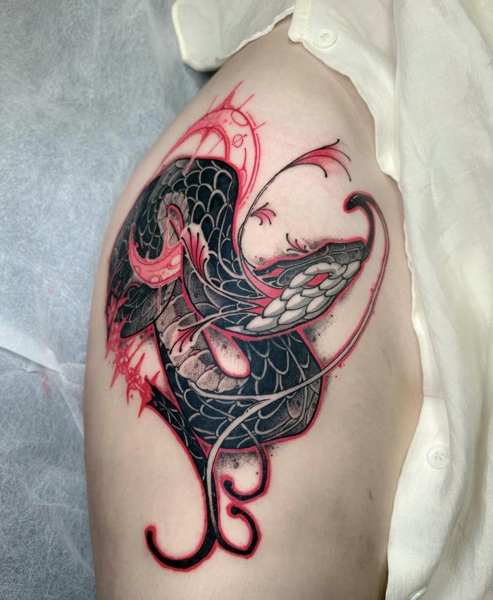 hình ảnh xăm con rắn cho nữ