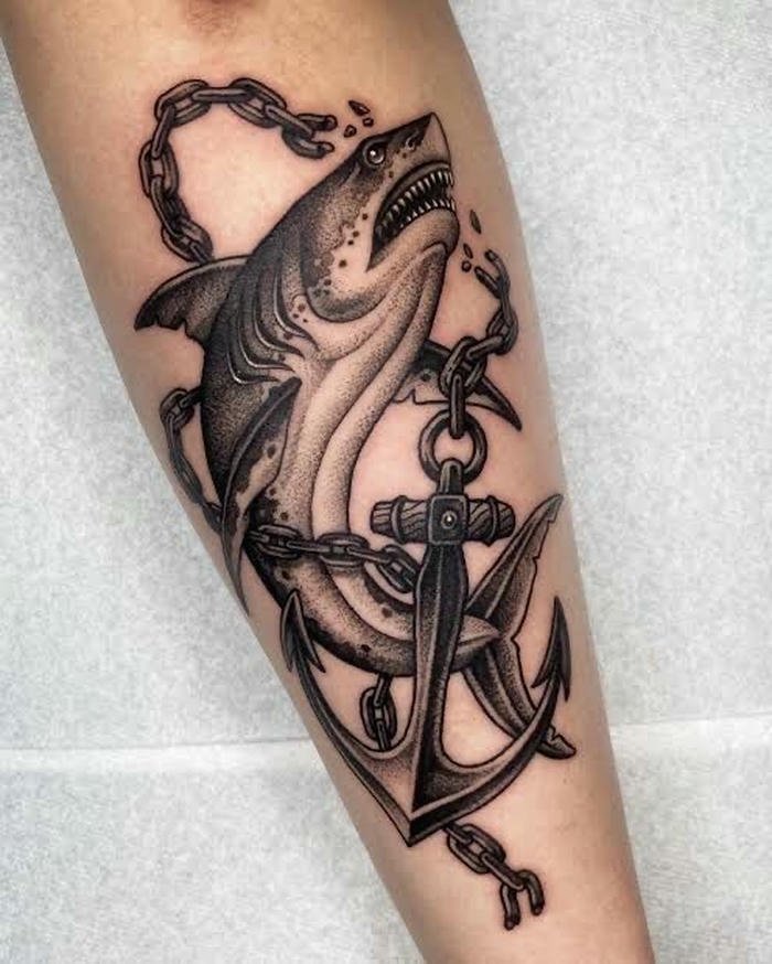 hình xăm cá mập hiện đại nam