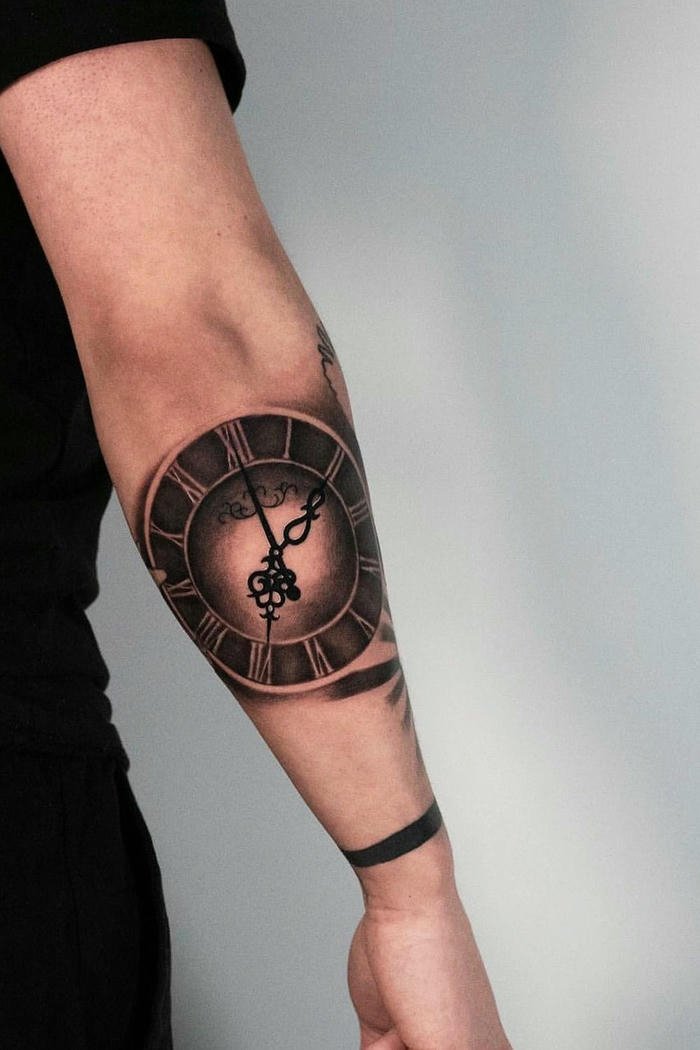 hình xăm đồng hồ nam phá cách sáng tạo