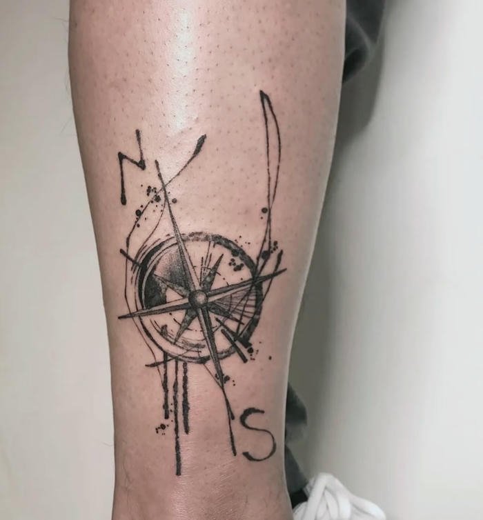 hình xăm la bàn nam đẹp mắt và cuốn hút