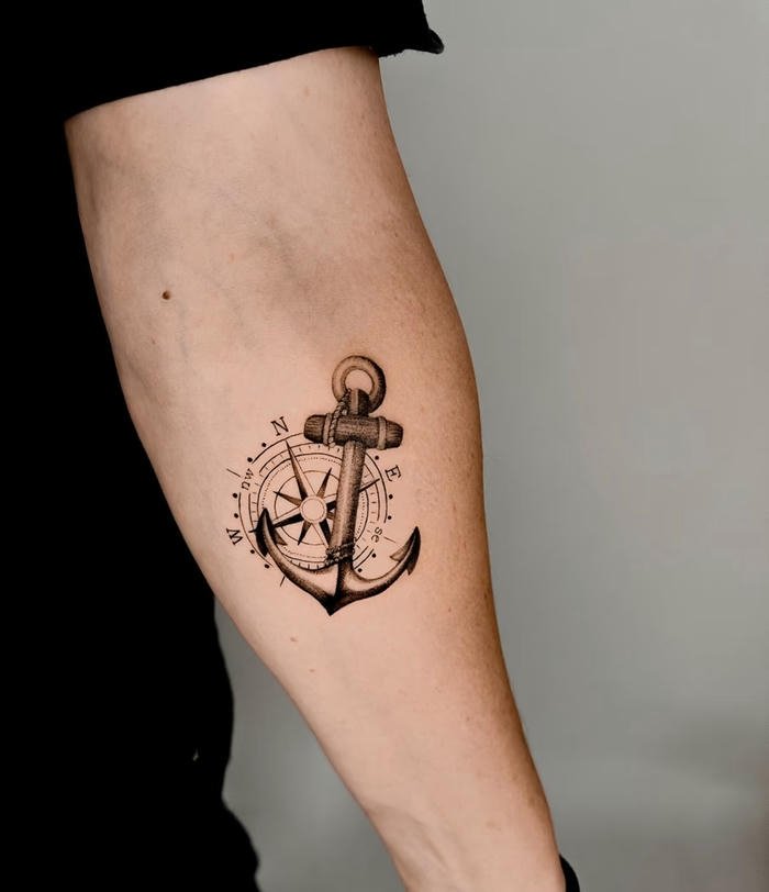 hình xăm la bàn nam đẹp