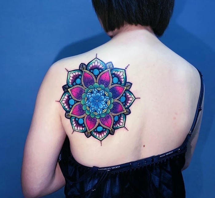 hình xăm mandala hiện đại