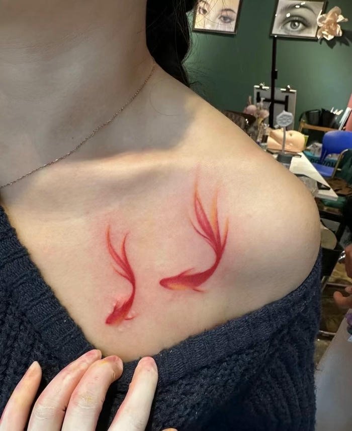 mẫu hình xăm cá chép nữ tính