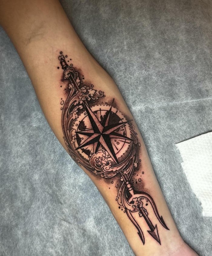 mẫu hình xăm la bàn nam tinh tế