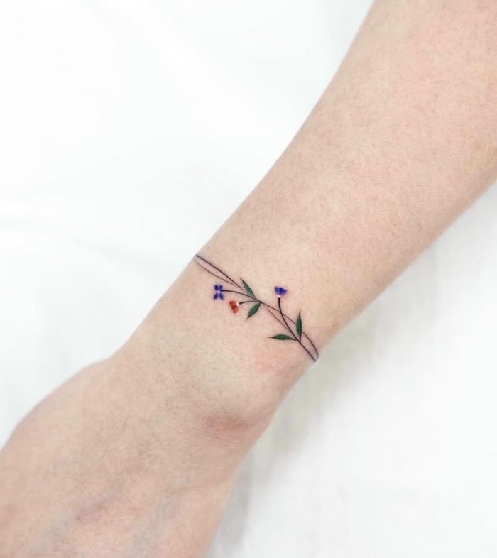 mẫu hình xăm vòng tay hoa