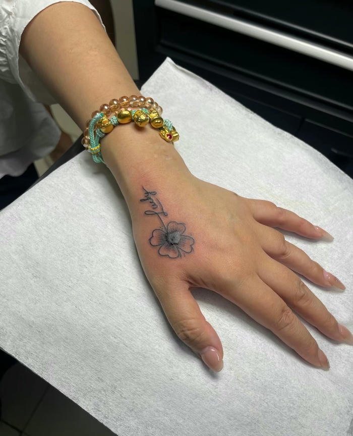 những hình xăm cây cỏ mang ý nghĩa bình yên