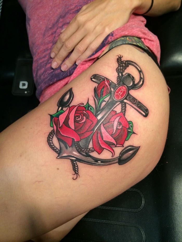 những hình xăm mỏ neo nữ đẹp